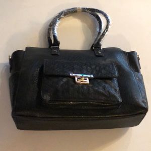 Damsel in Defense concealed carry purse